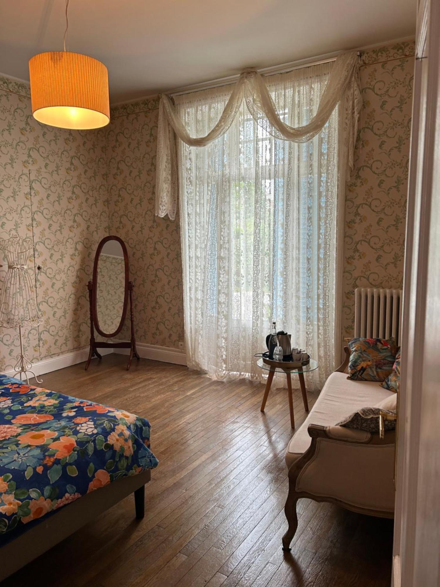 Holiday Home Villa Castel Marie Louise เนรีส์เลส์แบงส์ ภายนอก รูปภาพ
