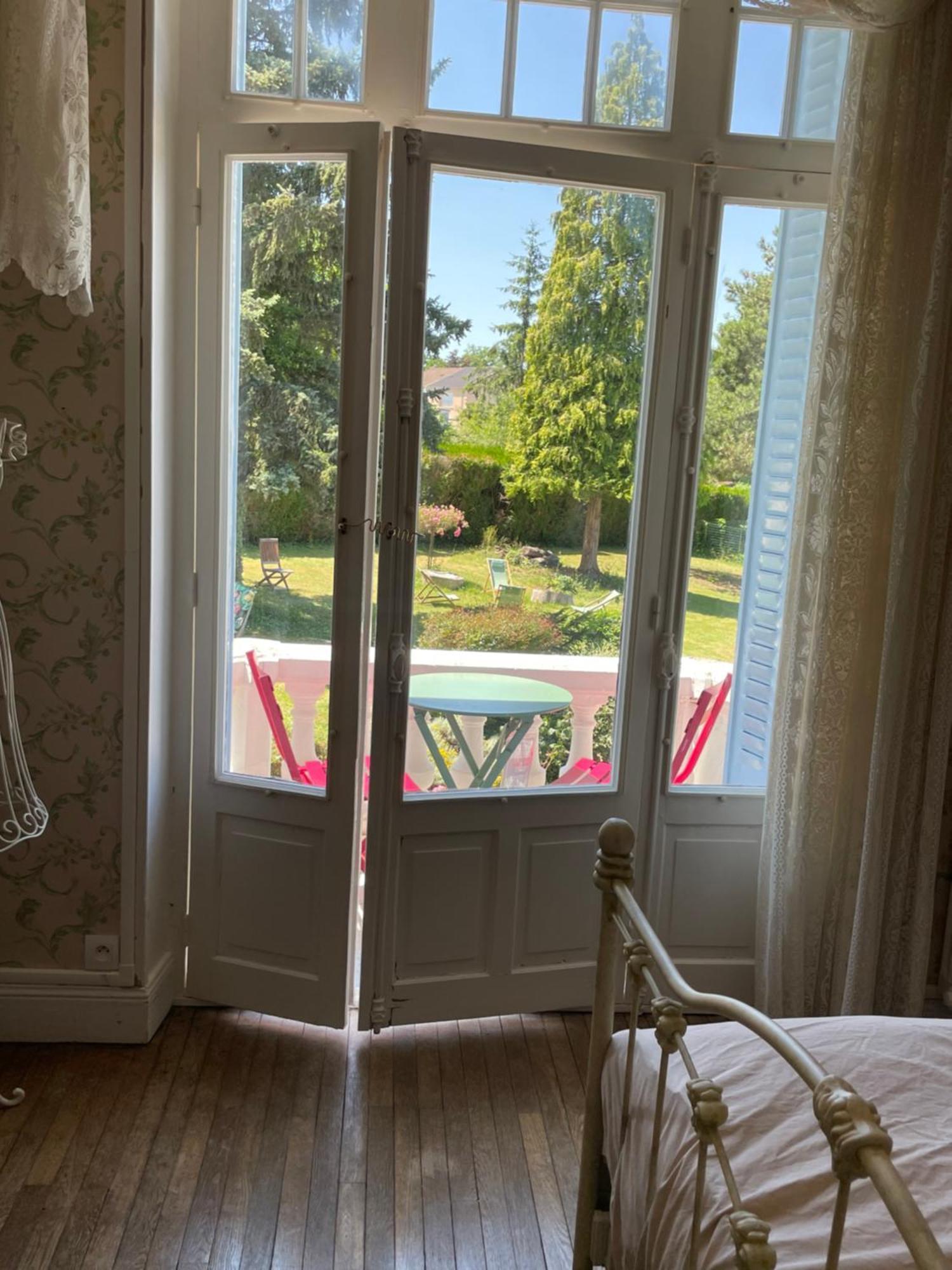 Holiday Home Villa Castel Marie Louise เนรีส์เลส์แบงส์ ภายนอก รูปภาพ
