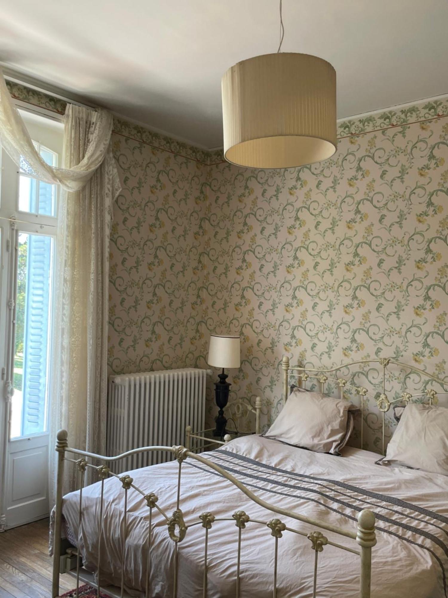 Holiday Home Villa Castel Marie Louise เนรีส์เลส์แบงส์ ภายนอก รูปภาพ