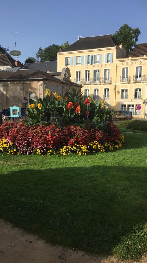 Holiday Home Villa Castel Marie Louise เนรีส์เลส์แบงส์ ภายนอก รูปภาพ