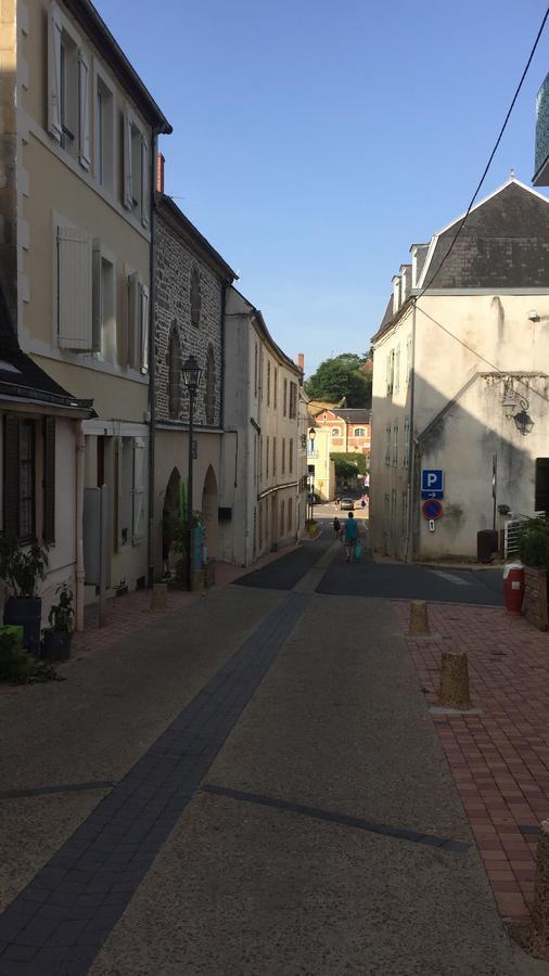 Holiday Home Villa Castel Marie Louise เนรีส์เลส์แบงส์ ภายนอก รูปภาพ